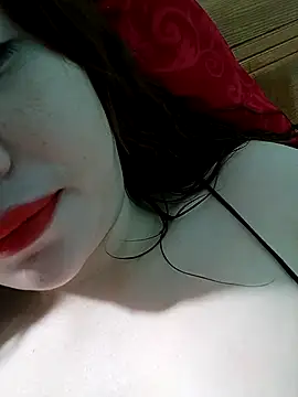 lylinhjim online show from 02.04.26