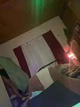 kelsythra Velour online show from 03.07.26