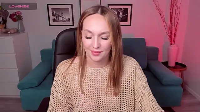 Snapshot of EvieMagical chatting on 02.17.26 EvieMagical online show from 02.17.26