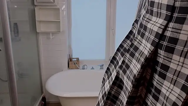 CinthiaSluis online show from 02.12.26