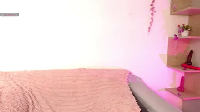 chloe peach  online show from 05.19.26