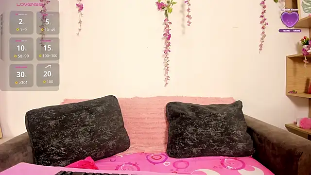 chloe peach  online show from 06.30.26