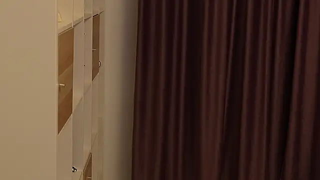 Snapshot of PearlMavie chatting on 02.25.26 PearlMavie online show from 02.25.26