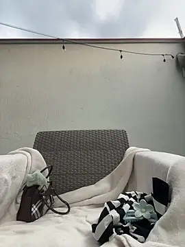 Snapshot of Namii_cute chatting on 02.14.26 Namii cute online show from 02.14.26