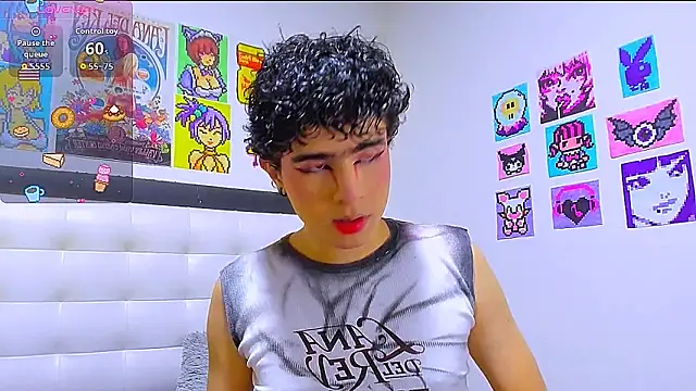 Snapshot of LuanRush_ chatting on 02.13.26 LuanRush online show from 02.13.26