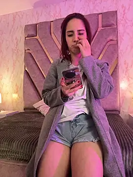 elodie rouge online show from 04.08.26