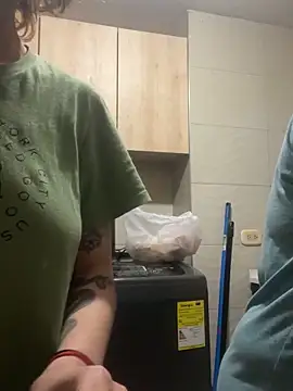 RavenEllieUniverse online show from 02.17.26