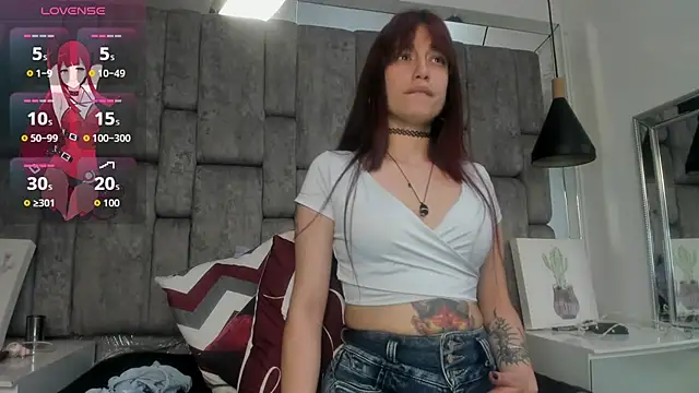 JenniQ69 online show from 07.10.26