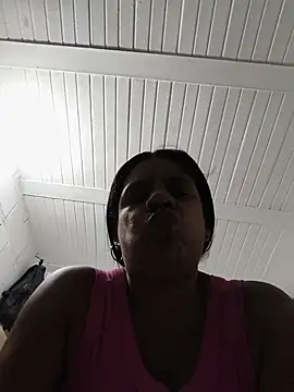 Snapshot of Zeyllyjhonson chatting on 07.14.26 Zeyllyjhonson online show from 07.14.26