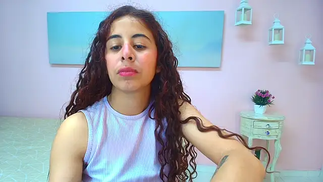 Snapshot of scarlett_clyde chatting on 06.24.26 scarlett clyde online show from 06.24.26