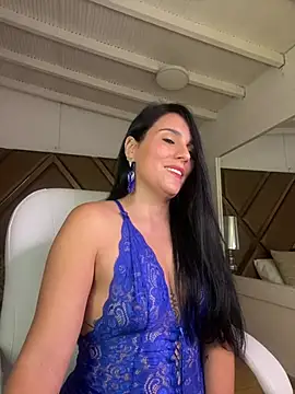 Snapshot of Miaswwe chatting on 02.13.26 Miaswwe online show from 02.13.26