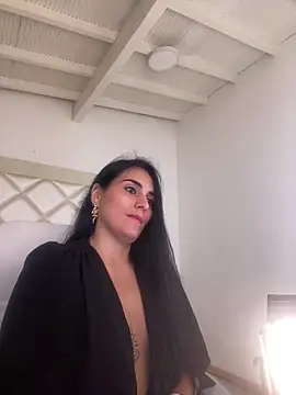 Snapshot of Miaswwe chatting on 02.23.26 Miaswwe online show from 02.23.26