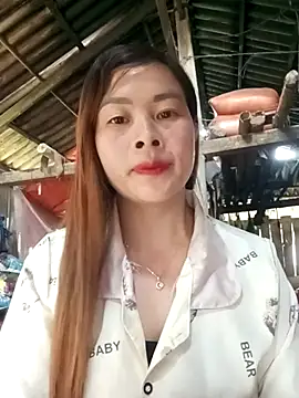 Snapshot of Bling_sexy chatting on 04.07.26 Bling sexy online show from 04.07.26