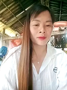 Snapshot of Bling_sexy chatting on 04.10.26 Bling sexy online show from 04.10.26