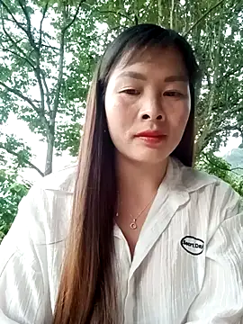 Snapshot of Bling_sexy chatting on 04.12.26 Bling sexy online show from 04.12.26