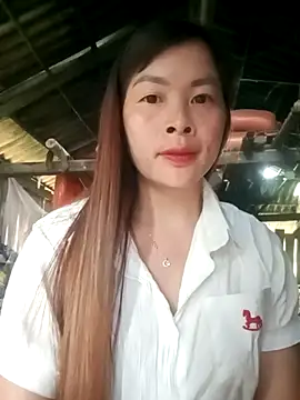 Snapshot of Bling_sexy chatting on 04.12.26 Bling sexy online show from 04.12.26