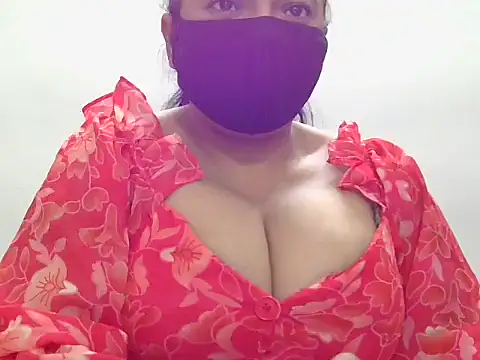 Snapshot of GaggingGirl_ chatting on 02.03.26 GaggingGirl online show from 02.03.26