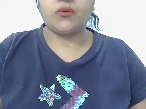 Snapshot of GaggingGirl_ chatting on 02.04.26 GaggingGirl online show from 02.04.26