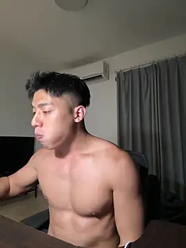 Yooo17 online show from 04.18.26