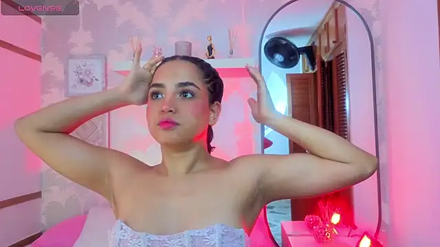 Emma Thompssonn online show from 04.18.26