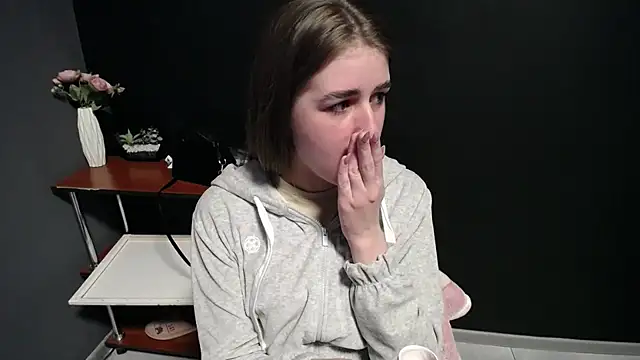 Sunny siren online show from 03.13.26