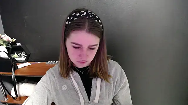 Sunny siren online show from 04.08.26