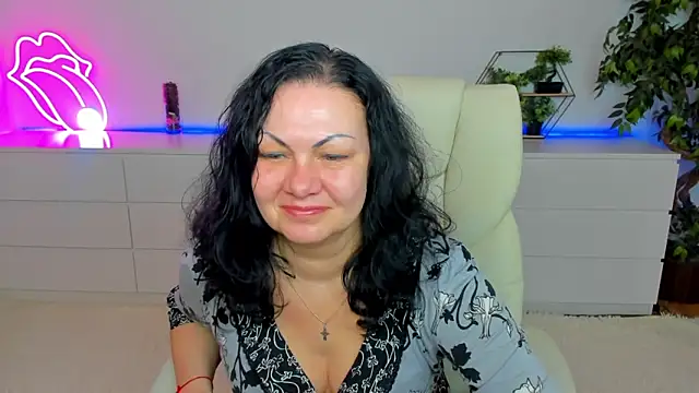 Snapshot of IrissMoon chatting on 03.03.26 IrissMoon online show from 03.03.26