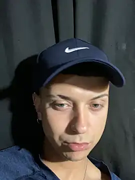 pupihot online show from 04.11.26