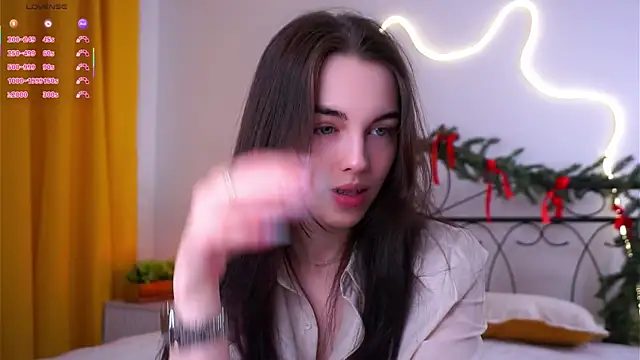 Snapshot of MirnaTellado chatting on 02.19.26 MirnaTellado online show from 02.19.26