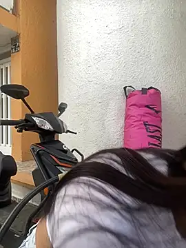 Snapshot of StrawberryPink_ chatting on 02.20.26 StrawberryPink online show from 02.20.26