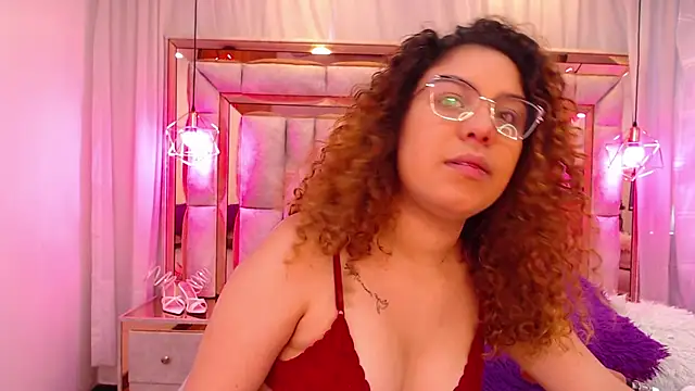 AllisonAdams  online show from 04.08.26