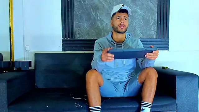 Snapshot of Angel_Villareal chatting on 02.10.26 Angel Villareal online show from 02.10.26