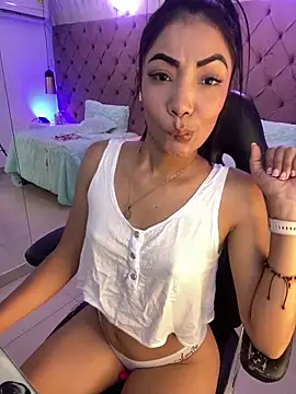 Auri   online show from 03.22.26