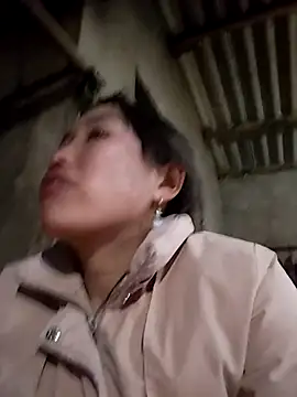 Snapshot of lia-coy chatting on 02.05.26 lia-coy online show from 02.05.26