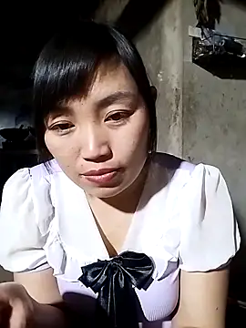 Snapshot of lia-coy chatting on 02.25.26 lia-coy online show from 02.25.26