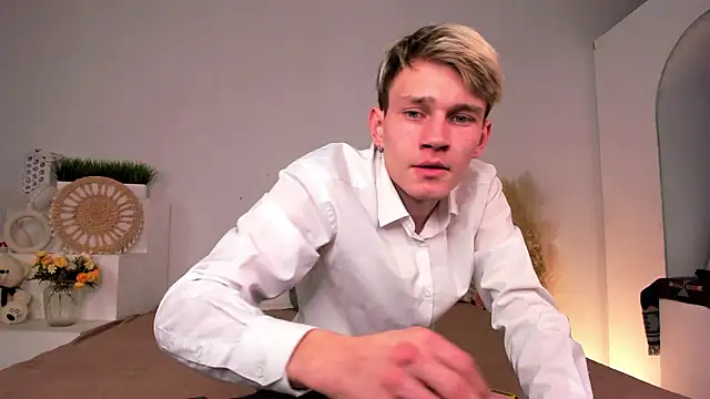 Volan Starts online show from 02.02.26