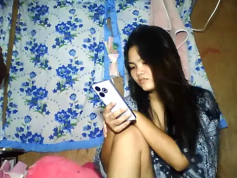 Snapshot of PinaySkinnyJust18 chatting on 06.03.26 PinaySkinnyJust18 online show from 06.03.26