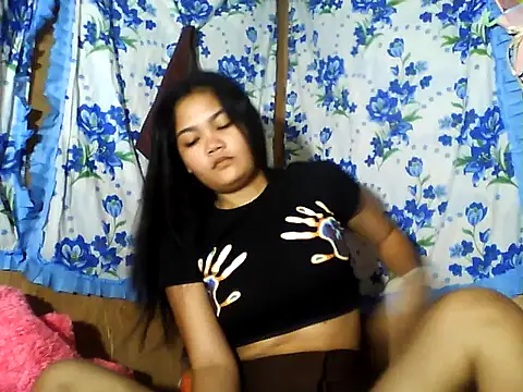 Snapshot of PinaySkinnyJust18 chatting on 06.22.26 PinaySkinnyJust18 online show from 06.22.26