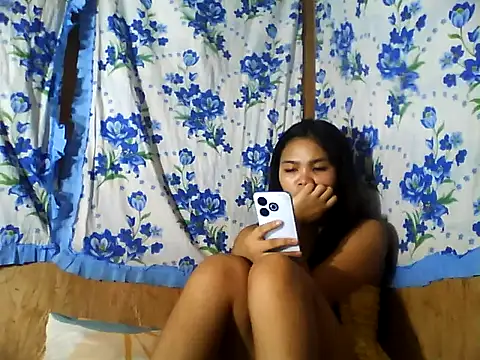 Snapshot of PinaySkinnyJust18 chatting on 07.05.26 PinaySkinnyJust18 online show from 07.05.26
