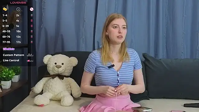 Snapshot of LanaRoxxy chatting on 03.19.26 LanaRoxxy online show from 03.19.26