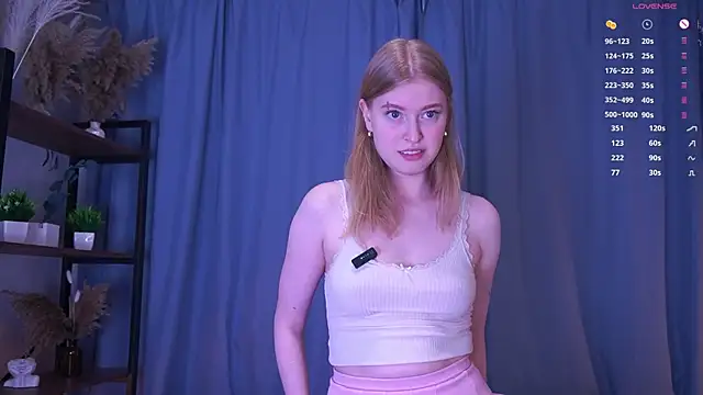 Snapshot of LanaRoxxy chatting on 04.05.26 LanaRoxxy online show from 04.05.26