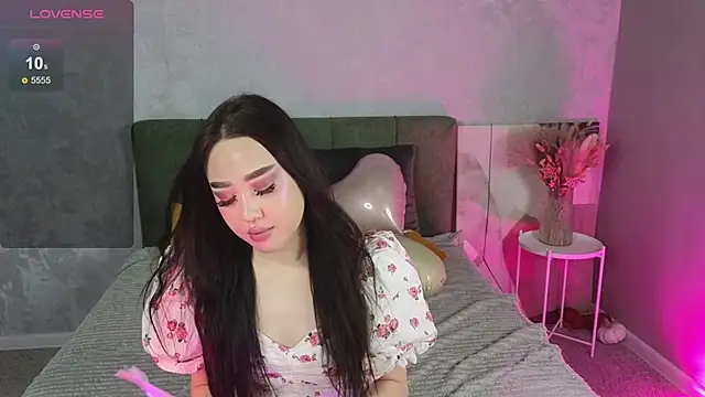 Snapshot of NaomiKim_ chatting on 02.14.26 NaomiKim online show from 02.14.26