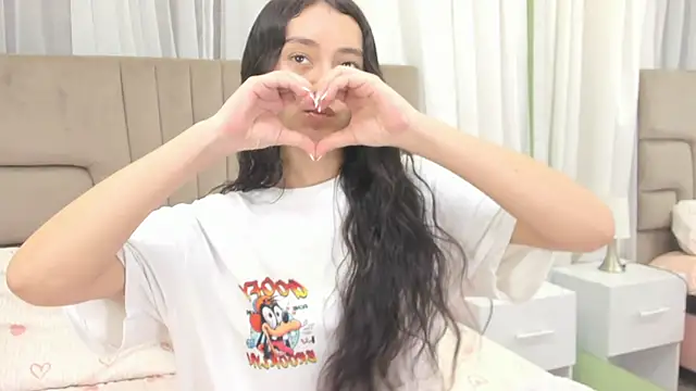 isabella nowa online show from 04.10.26