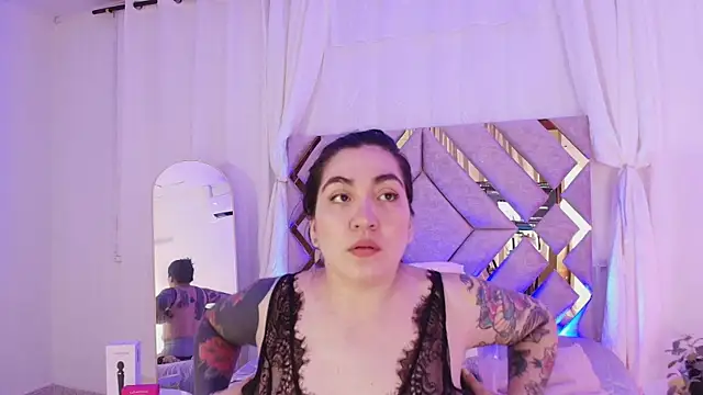 KathiaJenner online show from 05.17.26