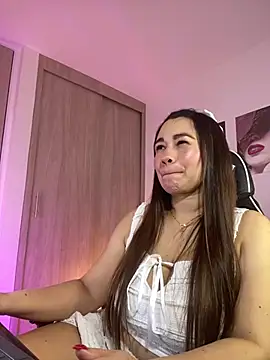 Snapshot of saray_mendozaa chatting on 06.25.26 saray mendozaa online show from 06.25.26