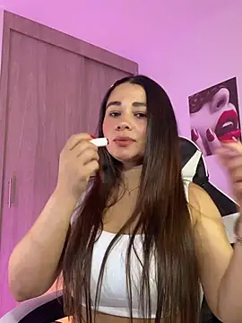 Snapshot of saray_mendozaa chatting on 06.27.26 saray mendozaa online show from 06.27.26