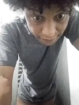 Snapshot of Vemsentir23cm chatting on 02.28.26 Vemsentir23cm online show from 02.28.26