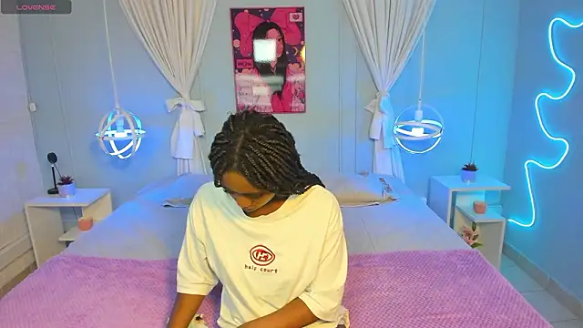 naomi campell online show from 03.26.26