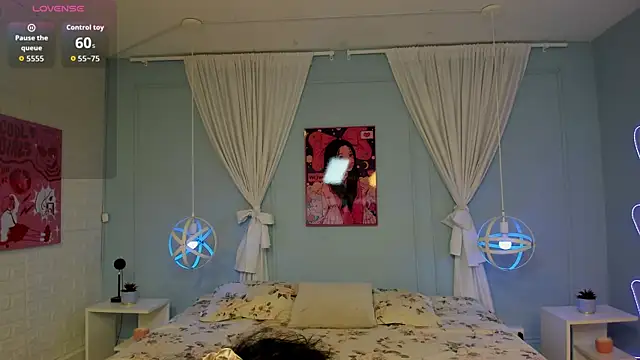 naomi campell online show from 04.15.26