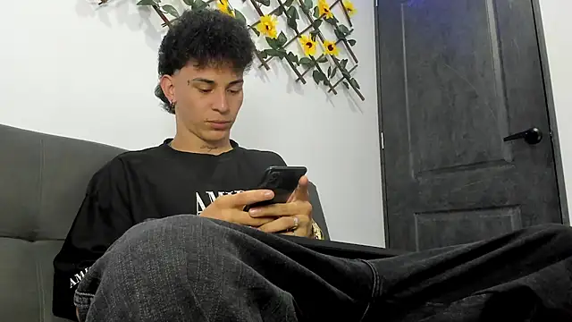 Maxxx bigcockx online show from 02.28.26